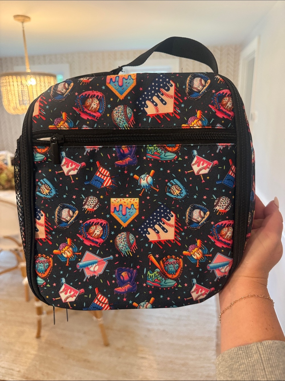 B101 dupe lunch box to match back pack Black Graphic Lunch Bag Cooler – Unbrande